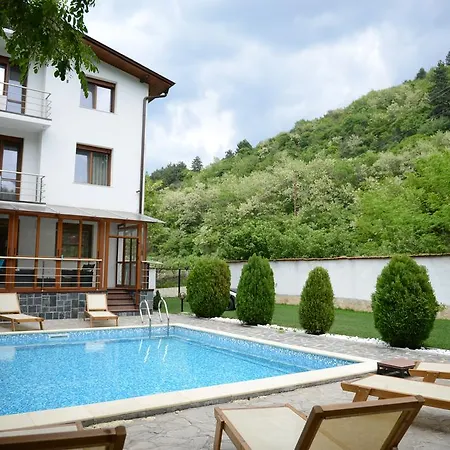 Drecheva ゲストハウス 2*